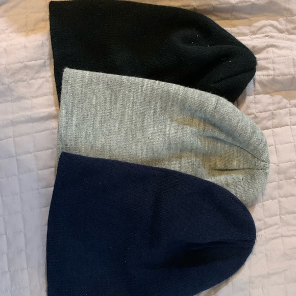 3 beanies - black grey navy - Picture 1 of 1